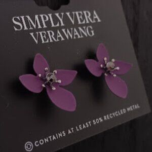 VERA WANG Rocker Chic Gunmetal/Hematite Stone Small Purple Flower Stud Earrings